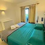 Luxury Ocean Front T2 - Pool - Garage - 6 Guests Alvor