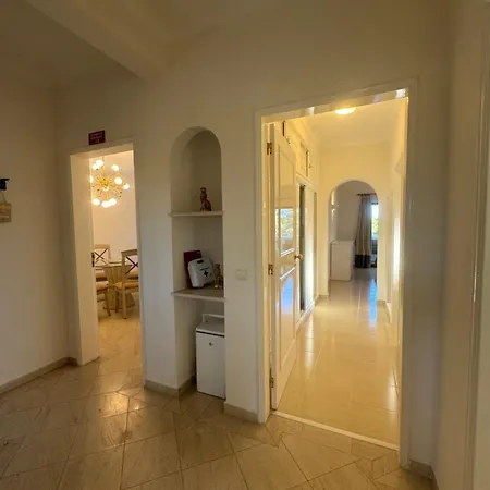 Luxury Modern T2 Ocean View - Free Parking - Pool דירה