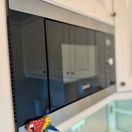 Luxury Modern T2 Ocean View - Free Parking - Pool אלבור