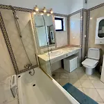 Luxury Ocean Front T2 - Pool - Garage - 6 Guests Alvor