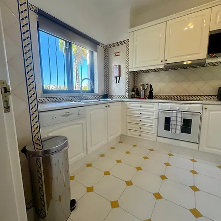 Luxury Modern T2 Ocean View - Free Parking - Pool Appartamento *