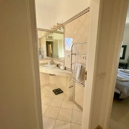 Luxury Modern T2 Ocean View - Free Parking - Pool *