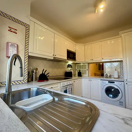 Luxury Modern T2 Ocean View - Free Parking - Pool Apartamento Alvor