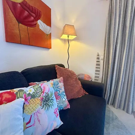 Luxury Modern T2 Ocean View - Free Parking - Pool *